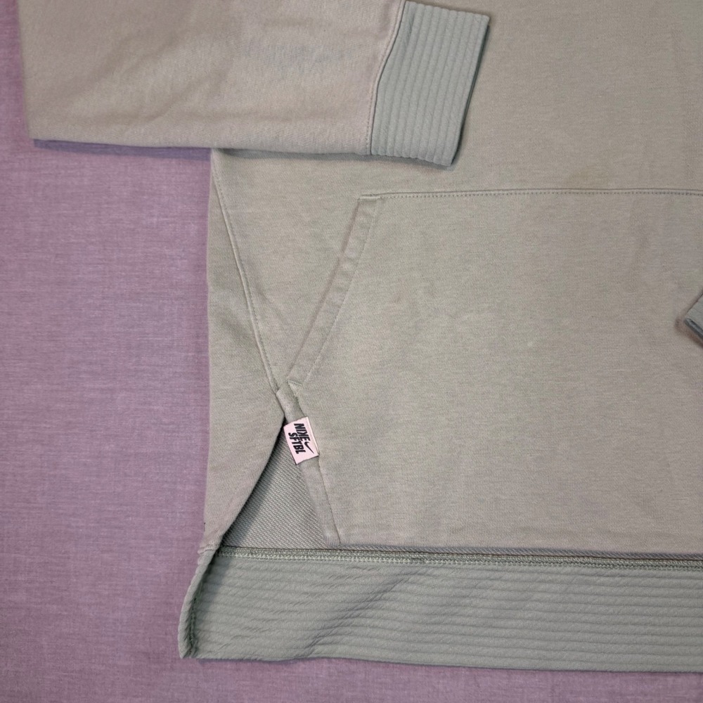 Nike Softball Hoodie Women's Medium Green Dri-FIT 1/4 Zip Pullover Cropped Front - Picture 2 of 13